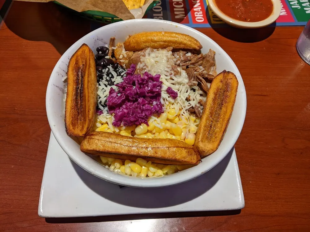Carne Molida Con Tajadas